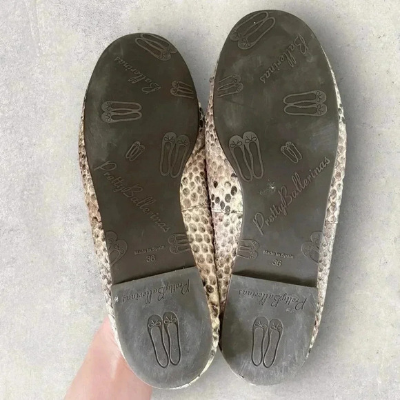 * PRETTY BALLERINAS* Flats Snake Print Sz 36 - Picture 8 of 10